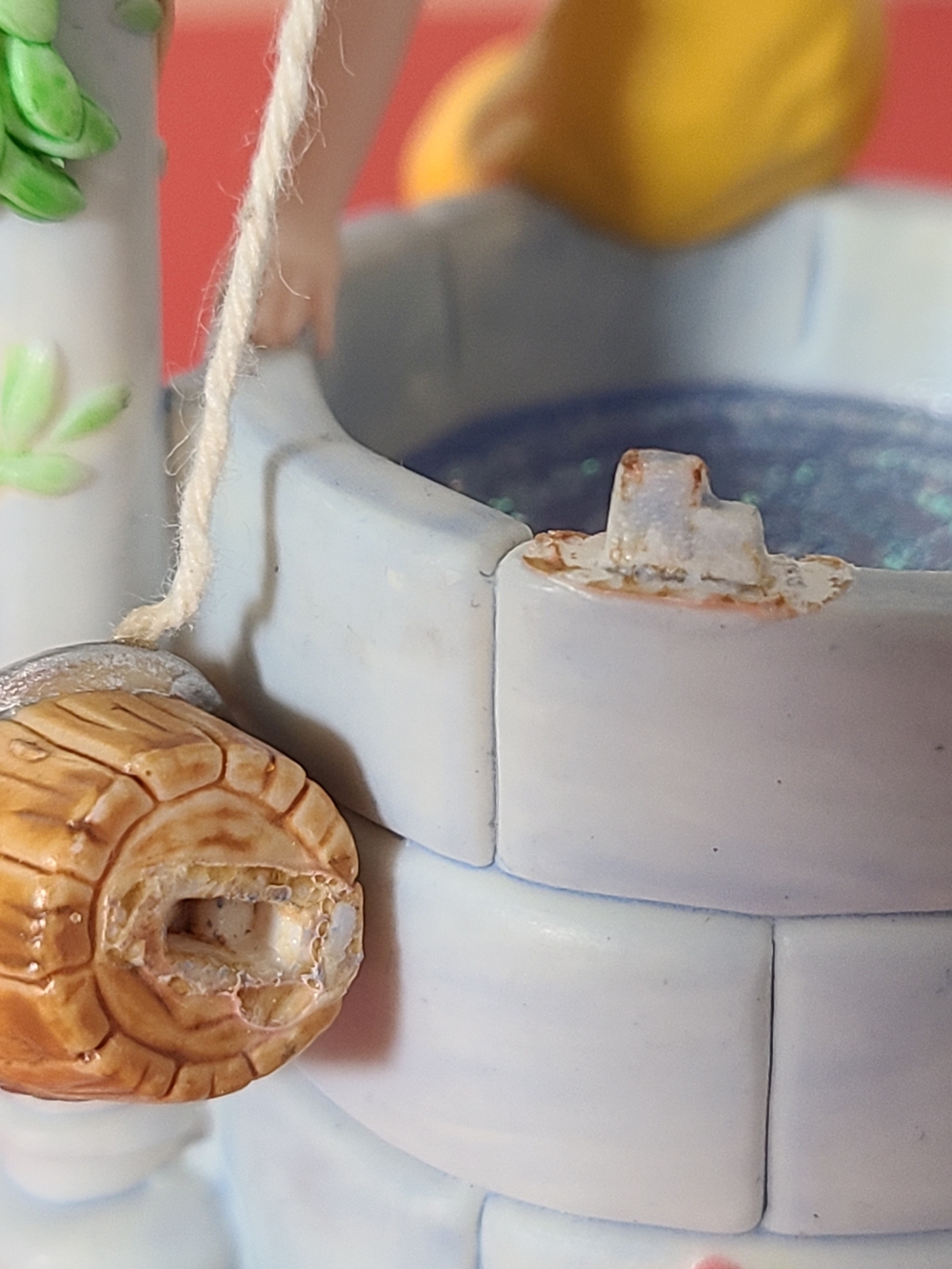 Disney Hallmark Snow White Wishing Well Ornament 2007 Flawed - Picture 8 of 13
